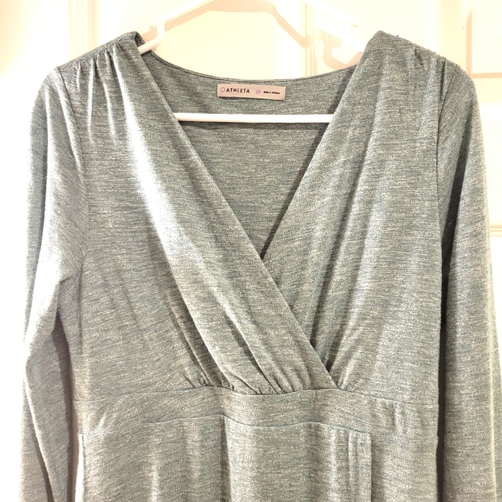 Like new Athleta long sleeve summer dress size women's small